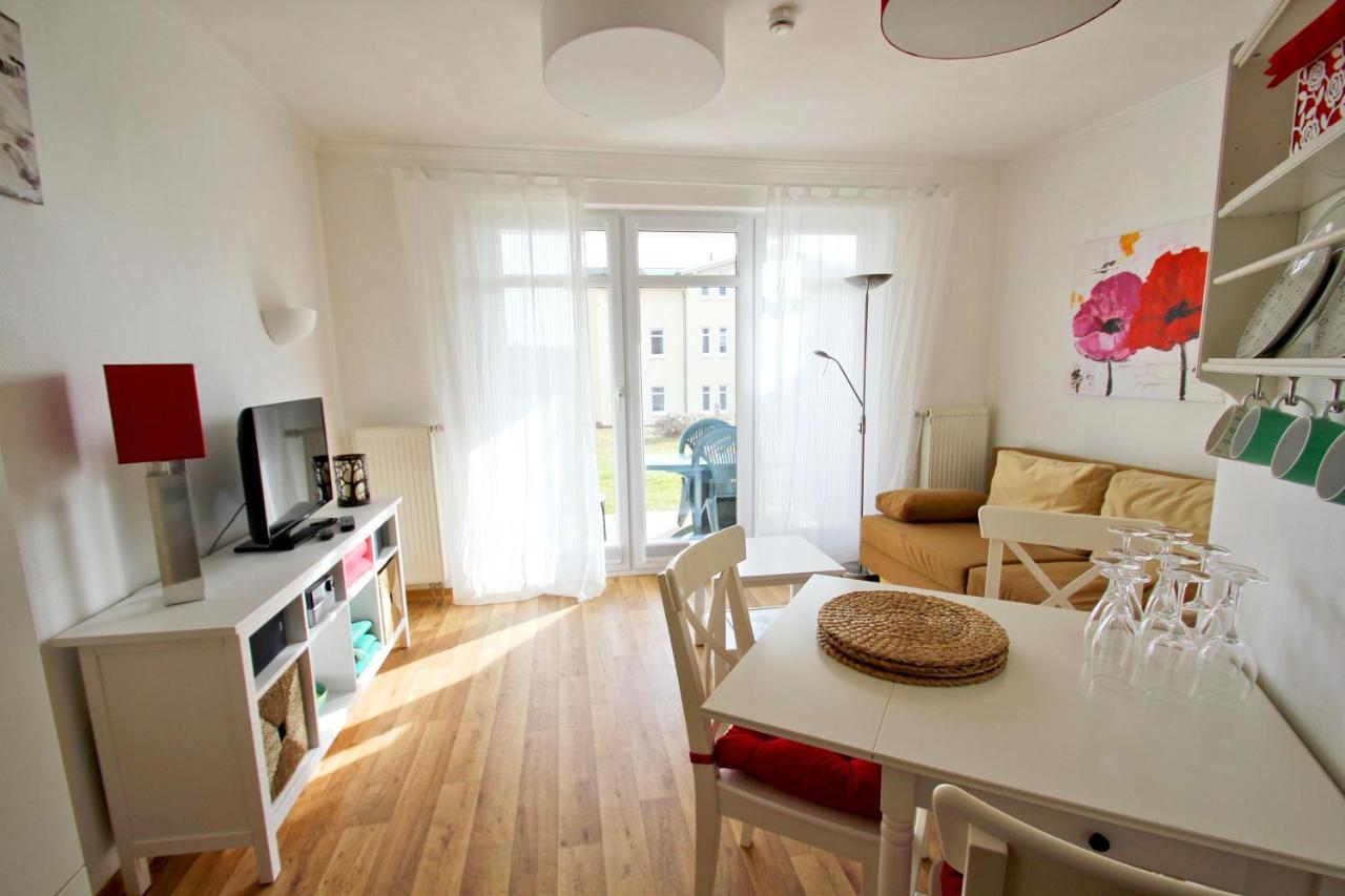 Terrasse, Gratis Nutzung Vom Ahoi Erlebnisbad Und Sauna In Sellin - Meeresblick Fewo 32 Goehren  Esterno foto