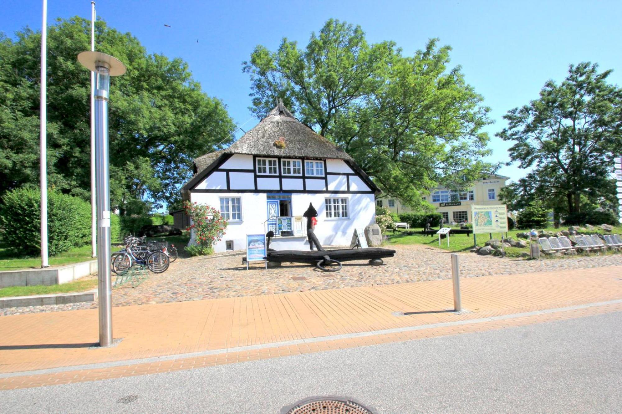 Terrasse, Gratis Nutzung Vom Ahoi Erlebnisbad Und Sauna In Sellin - Meeresblick Fewo 32 Goehren  Esterno foto