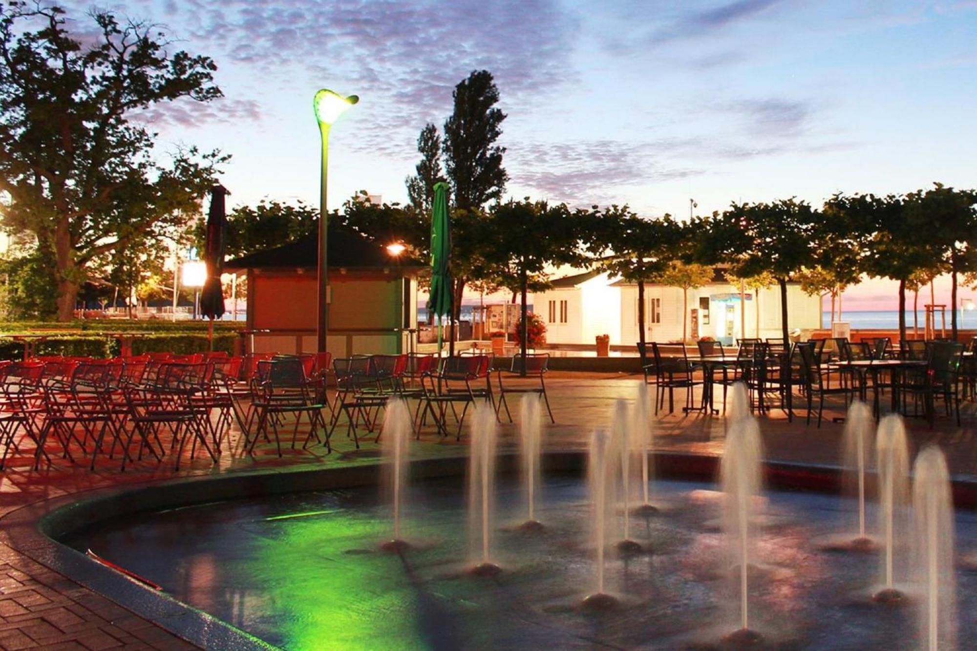 Terrasse, Gratis Nutzung Vom Ahoi Erlebnisbad Und Sauna In Sellin - Meeresblick Fewo 32 Goehren  Esterno foto